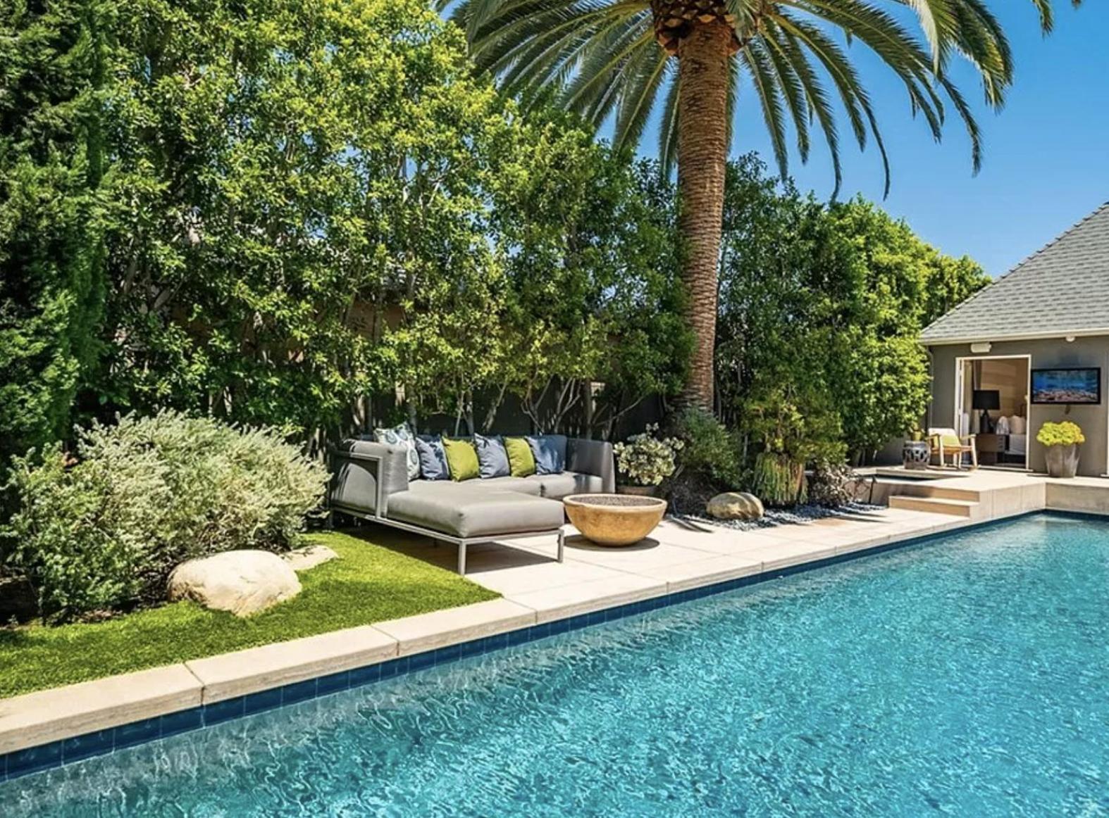 Angeles Oasis With Heated Pool &